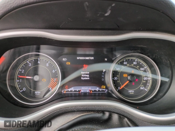 2015 Jeep Cherokee Trailhawk z VIN 1C4PJMBSXFW649425, wystawiony jako Copart lot #52900735 z przebiegiem 89 345 mil mil oraz Szkoda całkowita • Salvage title. Historia ofert i sprzedaży dostępna na DreamBid. Obrazek 9.