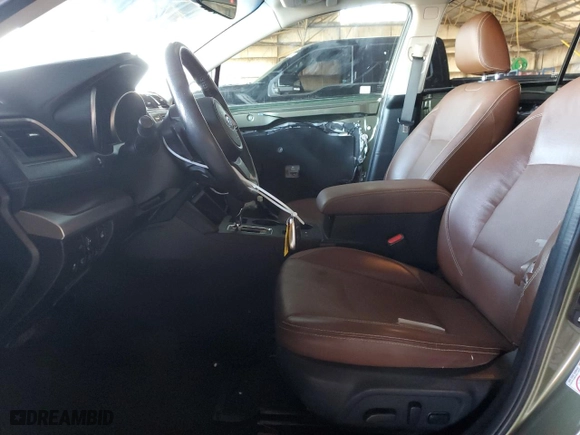 2018 Subaru Outback Touring with VIN 4S4BSATC3J3250732, listed as a Copart auction lot 49681135 with 104,186 mi miles and Salvage Title. Bid and sale history available at carsss.com. Image 7.