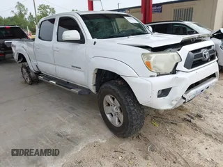 2015 Toyota Tacoma PreRunner with VIN 5TFKU4HN5FX005814, listed as a IAAI auction lot 42634625 with 273,120 mi miles and . Bid and sale history available at DreamBid. Image 1.