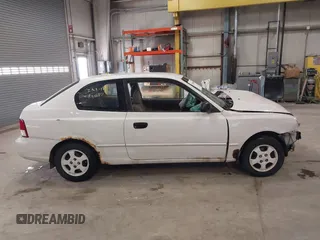 2000 Hyundai Accent с VIN KMHCG35G4YU024317, выставлен на аукционе IAAI как лот 41848880 с пробегом Не указан миль и . История ставок и продаж доступна на DreamBid. Изображение 14.