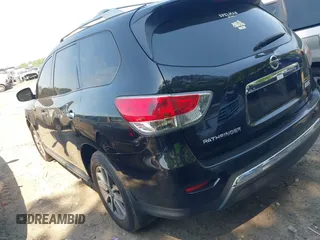 2016 Nissan Pathfinder SV with VIN 5N1AR2MN3GC664163, listed as a IAAI auction lot 42071463 with 214,767 mi miles. Bid and sale history available at carsss.com. Image 3.