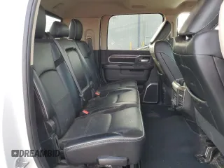 2020 Ram 3500 Laramie z VIN 3C63R3MLXLG293695, wystawiony jako Copart lot #45008095 z przebiegiem 102 028 mil mil oraz Szkoda całkowita • Salvage title. Historia ofert i sprzedaży dostępna na DreamBid. Obrazek 10.
