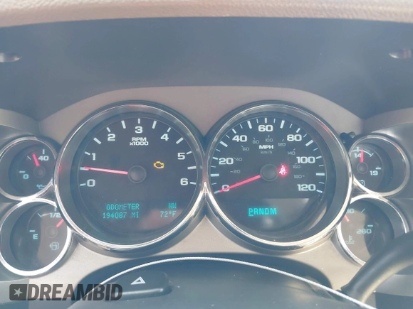 2013 GMC Sierra 1500 SLE z VIN 3GTP1VE08DG282469, wystawiony jako IAAI lot #42015632 z przebiegiem 194 087 mil mil oraz . Historia ofert i sprzedaży dostępna na DreamBid. Obrazek 7.