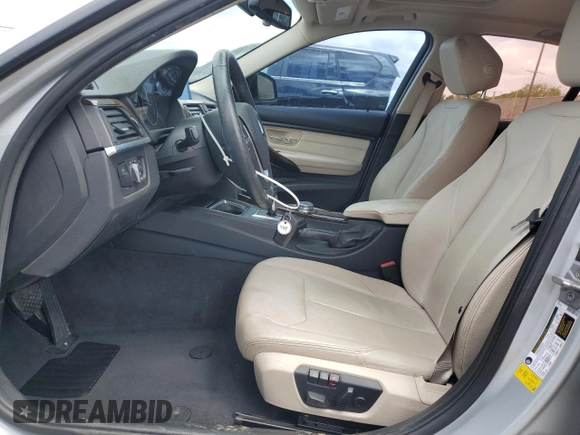 2015 BMW 3 Series 328i с VIN WBA3A5G52FNS89254, выставлен на аукционе Copart как лот 56765135 с пробегом 102 568 миль миль и Списание • Salvage title. История ставок и продаж доступна на DreamBid. Изображение 7.