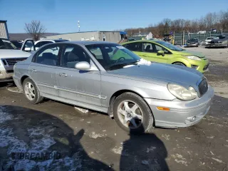 2005 Hyundai Sonata GLS with VIN KMHWF35H75A136678, listed as a Copart auction lot 88984515 with 132,596 mi miles and Salvage Title. Bid and sale history available at carsss.com. Image 4.