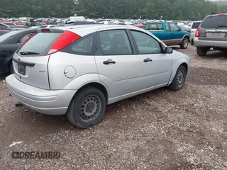 2006 Ford Focus S with VIN 1FAFP37N26W157744, listed as a IAAI auction lot 42440381 with 302,032 mi miles and . Bid and sale history available at DreamBid. Image 4.
