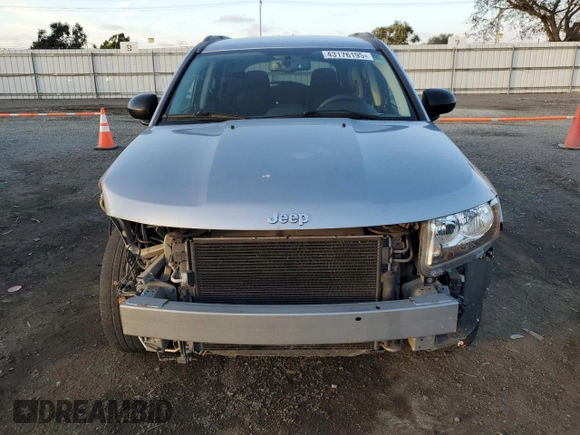 2016 Jeep Compass 75th Anniversary with VIN 1C4NJCBB3GD748893, listed as a Copart auction lot 43176195 with 71,356 mi miles and Salvage Title. Bid and sale history available at carsss.com. Image 5.