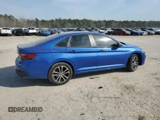2024 Volkswagen Jetta Sport z VIN 3VWBM7BU8RM007601, wystawiony jako Copart lot #49844635 z przebiegiem 16 444 mil mil oraz Szkoda całkowita • Salvage title. Historia ofert i sprzedaży dostępna na DreamBid. Obrazek 3.