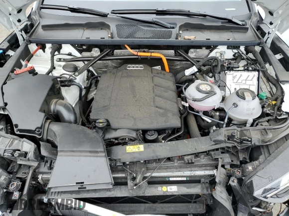 2021 Audi Q5 Premium with VIN WA1G2AFY7M2081031, listed as a Copart auction lot 56794143 with 15,980 mi miles and . Bid and sale history available at DreamBid. Image 12.