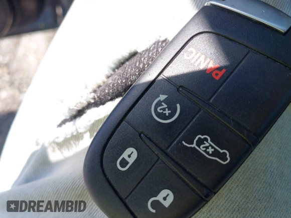 2016 Jeep Grand Cherokee Overland with VIN 1C4RJFCG6GC417485, listed as a IAAI auction lot 42210973 with 115,612 mi miles and . Bid and sale history available at DreamBid. Image 11.