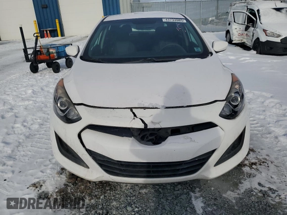 2014 Hyundai Elantra GT GL with VIN KMHD25LH7EU231533, listed as a Copart auction lot 43733985 with 95,689 mi miles and Salvage Title. Bid and sale history available at carsss.com. Image 5.