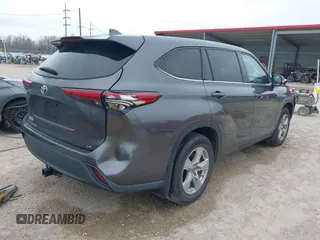 2021 Toyota Highlander L with VIN 5TDZZRAH8MS059113, listed as a IAAI auction lot 41590682 with 60,150 mi miles and . Bid and sale history available at DreamBid. Image 4.