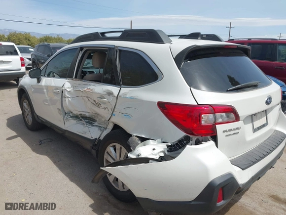 2018 Subaru Outback Premium with VIN 4S4BSAFC8J3307325, listed as a IAAI auction lot 41936266 with 44,588 mi miles. Bid and sale history available at carsss.com. Image 3.