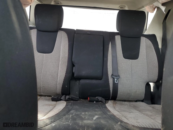 2010 Chevrolet Equinox LT w/1LT with VIN 2CNFLEEW8A6410335, listed as a Copart auction lot 46932935 with 0 mi miles and Clean Title. Bid and sale history available at carsss.com. Image 10.