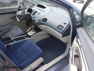 2007 Honda Civic Hybrid with VIN JHMFA362X7S027589, listed as a IAAI auction lot 42016320 with 181,110 mi miles. Bid and sale history available at carsss.com. Image 5.