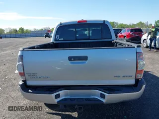 2009 Toyota Tacoma with VIN 3TMLU42N79M034075, listed as a IAAI auction lot 41954016 with 82,399 mi miles and . Bid and sale history available at DreamBid. Image 16.