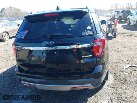 2016 Ford Explorer XLT with VIN 1FM5K7D89GGA84874, listed as a IAAI auction lot 41612708 with 124,421 mi miles. Bid and sale history available at carsss.com. Image 16.
