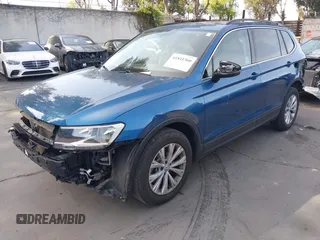 2019 Volkswagen Tiguan SE with VIN 3VV3B7AX2KM067907, listed as a IAAI auction lot 41841360 with 19,269 mi miles and . Bid and sale history available at DreamBid. Image 2.