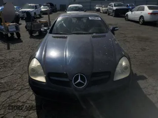 2006 Mercedes-Benz SLK-Class 3.0L with VIN WDBWK54F96F110307, listed as a Copart auction lot 75330744 with 136,680 mi miles and Clean Title. Bid and sale history available at carsss.com. Image 5.