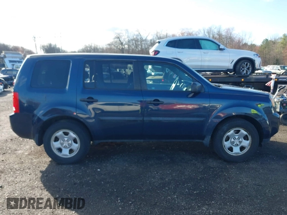 2011 Honda Pilot LX with VIN 5FNYF4H28BB089206, listed as a IAAI auction lot 41852945 with 62,116 mi miles. Bid and sale history available at carsss.com. Image 13.