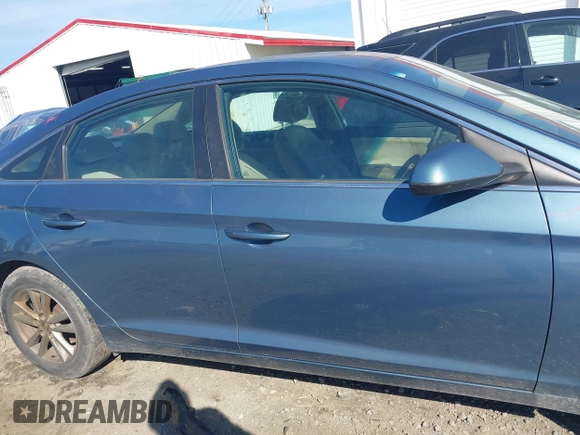 2017 Hyundai Sonata SE with VIN 5NPE24AF5HH506187, listed as a IAAI auction lot 41593078 with 154,549 mi miles. Bid and sale history available at carsss.com. Image 14.