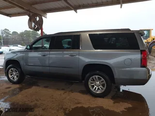 2020 Chevrolet Suburban LT with VIN 1GNSKHKC0LR282818, listed as a IAAI auction lot 41539280 with 116,041 mi miles. Bid and sale history available at carsss.com. Image 14.