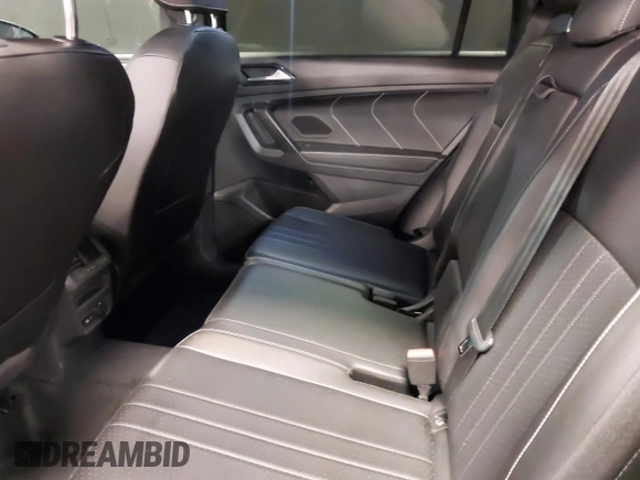 2022 Volkswagen Tiguan SE R-Line Black with VIN 3VV8B7AX1NM111194, listed as a IAAI auction lot 42254124 with 22,748 mi miles and . Bid and sale history available at DreamBid. Image 8.