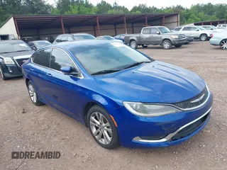2015 Chrysler 200 Limited with VIN 1C3CCCAB3FN507626, listed as a IAAI auction lot 42047898 with 199,292 mi miles. Bid and sale history available at carsss.com. Image 1.