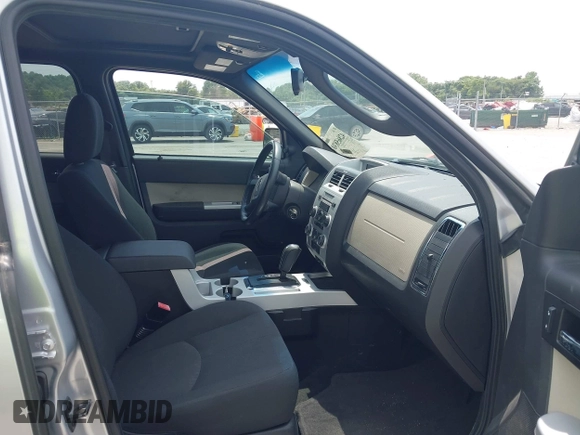 2010 Mercury Mariner with VIN 4M2CN8B77AKJ29263, listed as a IAAI auction lot 42865830 with 138,528 mi miles and . Bid and sale history available at DreamBid. Image 5.
