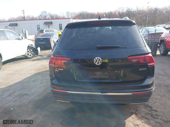 2020 Volkswagen Tiguan SE with VIN 3VV2B7AXXLM076870, listed as a IAAI auction lot 41811623 with 37,064 mi miles. Bid and sale history available at carsss.com. Image 17.
