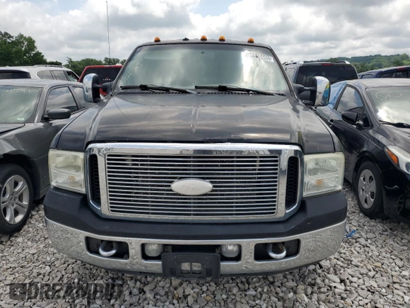 2006 Ford F-250 XL with VIN 1FTSW20P56EC22366, listed as a Copart auction lot 58015465 with 303,484 mi miles and Clean title. Bid and sale history available at DreamBid. Image 5.