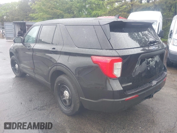 2021 Ford Police Interceptor Utility z VIN 1FM5K8AB0MGB24809, wystawiony jako IAAI lot #42341896 z przebiegiem 98 134 mil mil oraz . Historia ofert i sprzedaży dostępna na DreamBid. Obrazek 3.