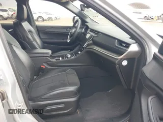 2024 Jeep Grand Cherokee Altitude with VIN 1C4RJKAG0R8532620, listed as a IAAI auction lot 42722926 with 37,556 mi miles and . Bid and sale history available at DreamBid. Image 5.