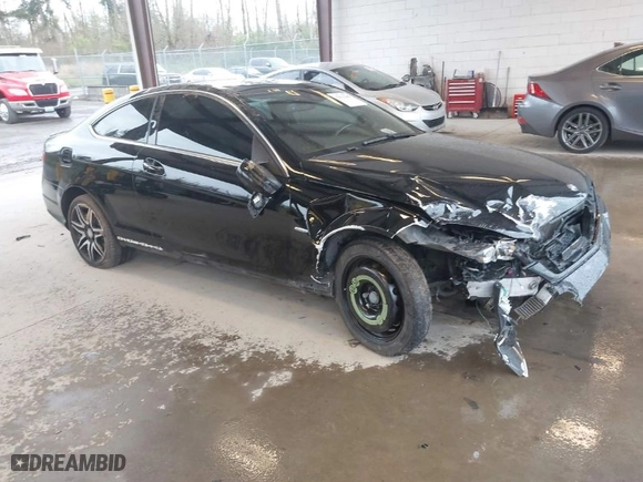 2014 Mercedes-Benz C-Class C 250 with VIN WDDGJ4HBXEG169195, listed as a IAAI auction lot 42013848 with 95,345 mi miles. Bid and sale history available at carsss.com. Image 1.
