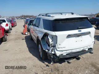 2020 Ford Explorer Limited with VIN 1FM5K8FW9LGB30926, listed as a IAAI auction lot 41582012 with 65,207 mi miles. Bid and sale history available at carsss.com. Image 3.