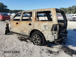 2003 Lincoln Navigator Luxury with VIN 5LMFU28R43LJ45762, listed as a Copart auction lot 81063354 with 0 mi miles and Non Repairable. Bid and sale history available at carsss.com. Image 2.