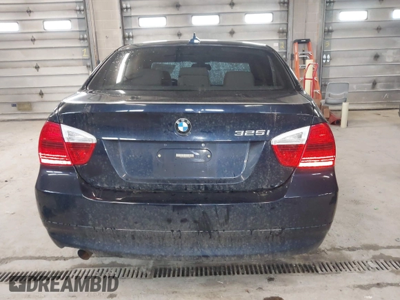 2006 BMW 3 Series 325i with VIN WBAVB13546KX50248, listed as a IAAI auction lot 41901709 with 167,423 mi miles. Bid and sale history available at carsss.com. Image 16.