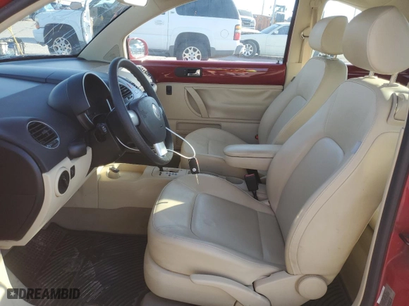 2008 Volkswagen New Beetle Coupe S with VIN 3VWPW31C08M520745, listed as a Copart auction lot 75470194 with 57,854 mi miles and Clean Title. Bid and sale history available at carsss.com. Image 7.