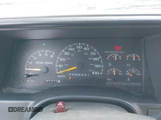 1997 Chevrolet Silverado 1500 with VIN 2GCEK19R2V1262153, listed as a IAAI auction lot 41752380 with 151,375 mi miles and . Bid and sale history available at DreamBid. Image 7.