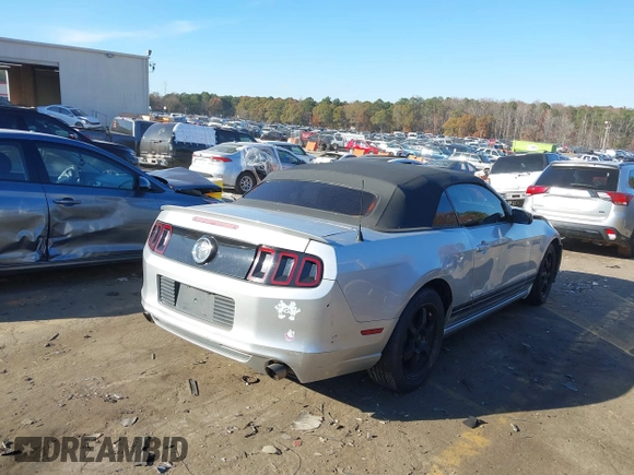 2013 Ford Mustang V6 with VIN 1ZVBP8EM0D5204477, listed as a IAAI auction lot 41009715 with 190,564 mi miles and . Bid and sale history available at DreamBid. Image 4.