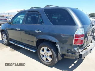 2005 Acura MDX with VIN 2HNYD18265H557415, listed as a IAAI auction lot 40155100 with 175,767 mi miles. Bid and sale history available at carsss.com. Image 3.