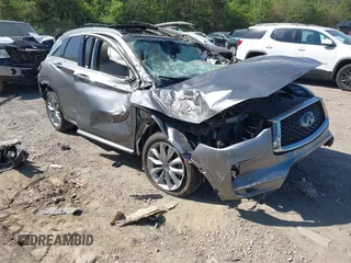 2020 Infiniti QX50 Luxe с VIN 3PCAJ5M18LF117588, выставлен на аукционе IAAI как лот 42051214 с пробегом 60 182 миль миль и . История ставок и продаж доступна на DreamBid. Изображение 1.