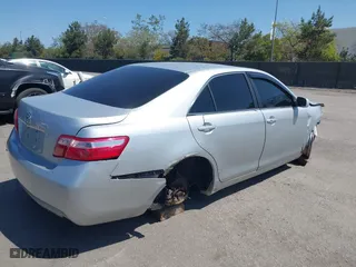 2007 Toyota Camry LE with VIN JTNBK46K773029468, listed as a IAAI auction lot 41979521 with 80,127 mi miles. Bid and sale history available at carsss.com. Image 4.