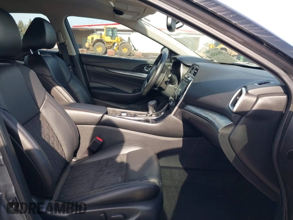 2018 Nissan Maxima SV with VIN 1N4AA6AP4JC372351, listed as a IAAI auction lot 41614526 with 70,237 mi miles and . Bid and sale history available at DreamBid. Image 5.