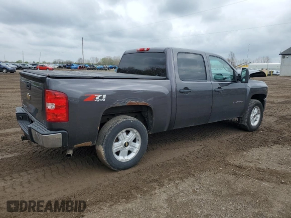 2011 Chevrolet Silverado 1500 LT with VIN 3GCPKSE33BG283936, listed as a Copart auction lot 55745525 with 282,464 mi miles and Clean Title. Bid and sale history available at DreamBid. Image 3.