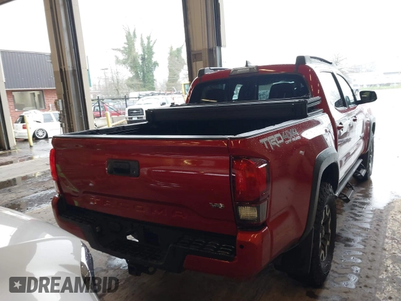 2019 Toyota Tacoma SR z VIN 3TMCZ5AN5KM220079, wystawiony jako IAAI lot #41856695 z przebiegiem 51 918 mil mil oraz . Historia ofert i sprzedaży dostępna na DreamBid. Obrazek 16.