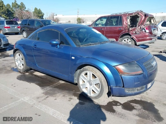 2005 Audi TT with VIN TRUSC28N551004130, listed as a IAAI auction lot 41422272 with 133,048 mi miles. Bid and sale history available at carsss.com. Image 1.