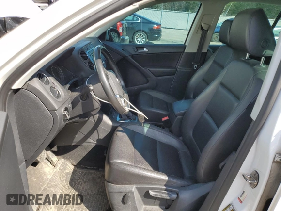 2013 Volkswagen Tiguan with VIN WVGHV7AX5DW527541, listed as a Copart auction lot 52641605 with 317,783 mi miles and Clean Title. Bid and sale history available at DreamBid. Image 7.