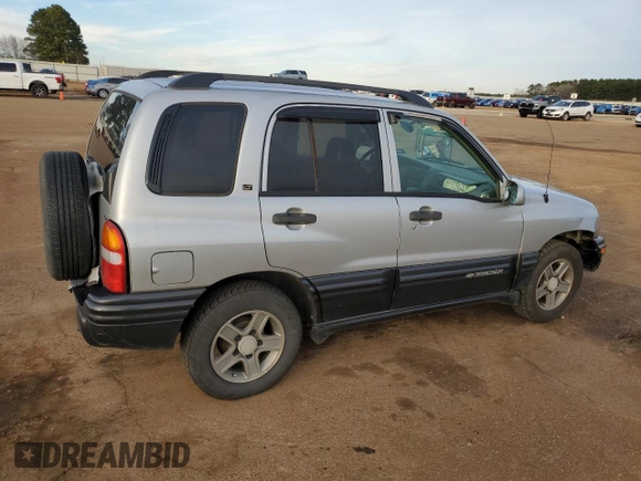 2004 Chevrolet Tracker LT z VIN 2CNBE634X46900683, wystawiony jako Copart lot #88601815 z przebiegiem 146 915 mil mil oraz Szkoda całkowita • Salvage title. Historia ofert i sprzedaży dostępna na DreamBid. Obrazek 3.