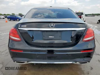 2019 Mercedes-Benz E-Class E 300 with VIN WDDZF4JB8KA587807, listed as a Copart auction lot 51324935 with 96,527 mi miles and Clean Title. Bid and sale history available at carsss.com. Image 6.